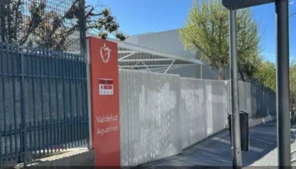 阿森纳在马德里一所学校进行训练，在场马竞球迷：加油，为了马竞